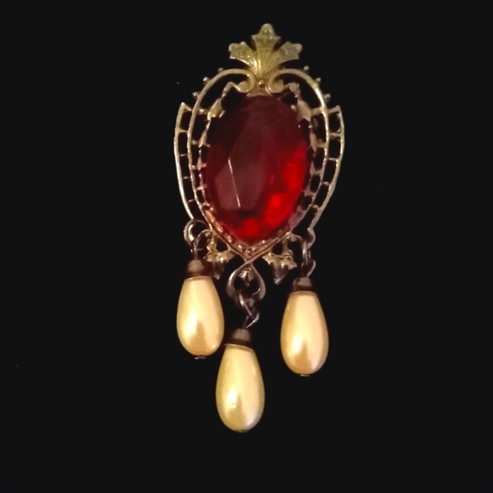 Victorian Style Goldtone And Red Rhinestone Brooch with Pearl Accents